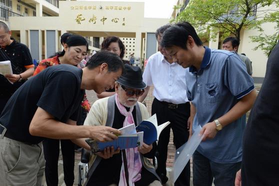 李奇茂美术馆奠基暨捐赠签约仪式安徽利辛举行