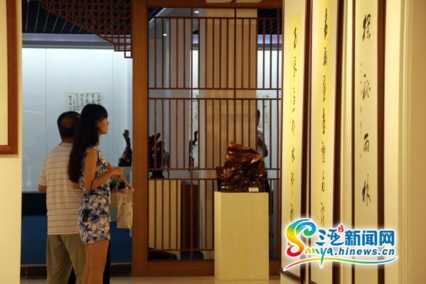 ȫ���黭������Ʒ����չ����������Ļ