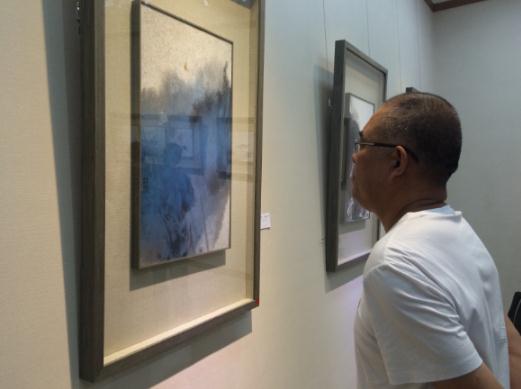 范治斌水墨作品展在呼和浩特开幕