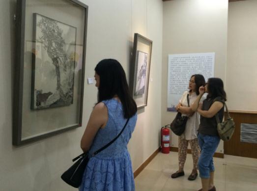 范治斌水墨作品展在呼和浩特开幕