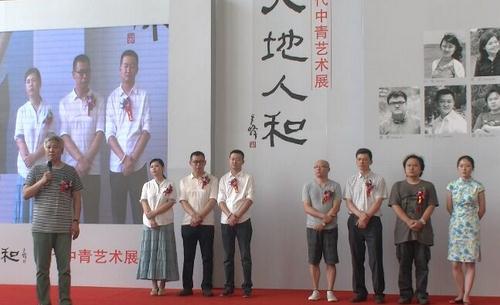 ������˺͡���������������չ�������Ļ