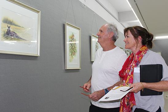 澳中水彩画家作品展亮相黄山市美术馆