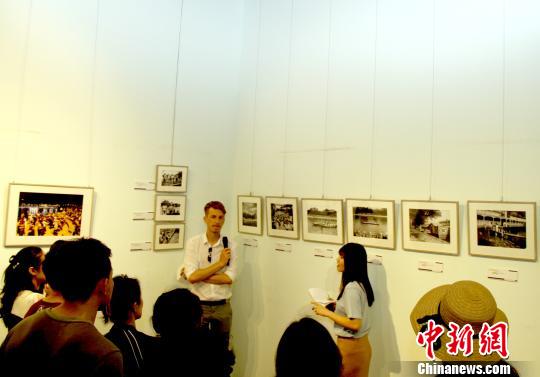 《塞纳河上的巴黎》艺术展亮相天津