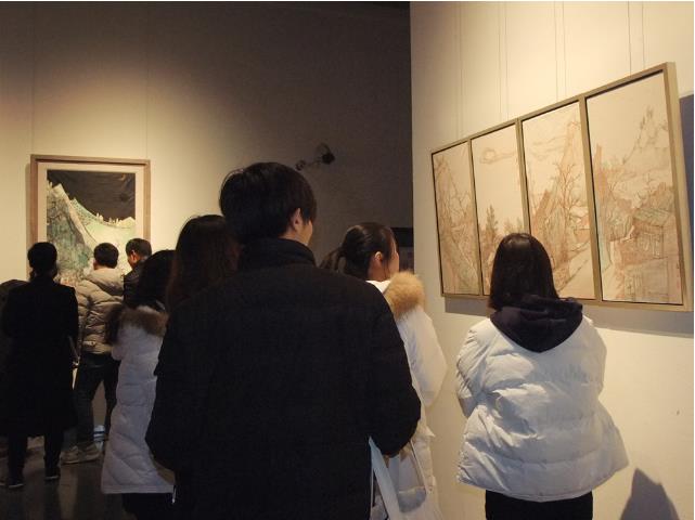 刘洪海、付玉峰、吴玉萍山水画作品展在河南省美术馆开展
