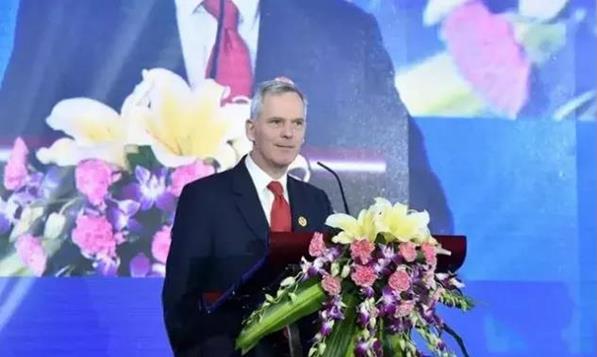 世屹文化荣获2018中国企业全球发展论坛“领军品牌奖”