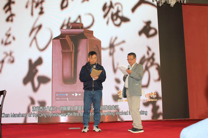 6艺术家代表史小明致辞.JPG 6艺术家代表史小明致辞.JPG